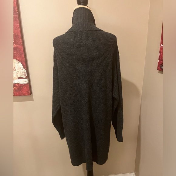 American Eagle Turtle neck oversized sweater dress, grey, (no belt), size M - Picture 4 of 6
